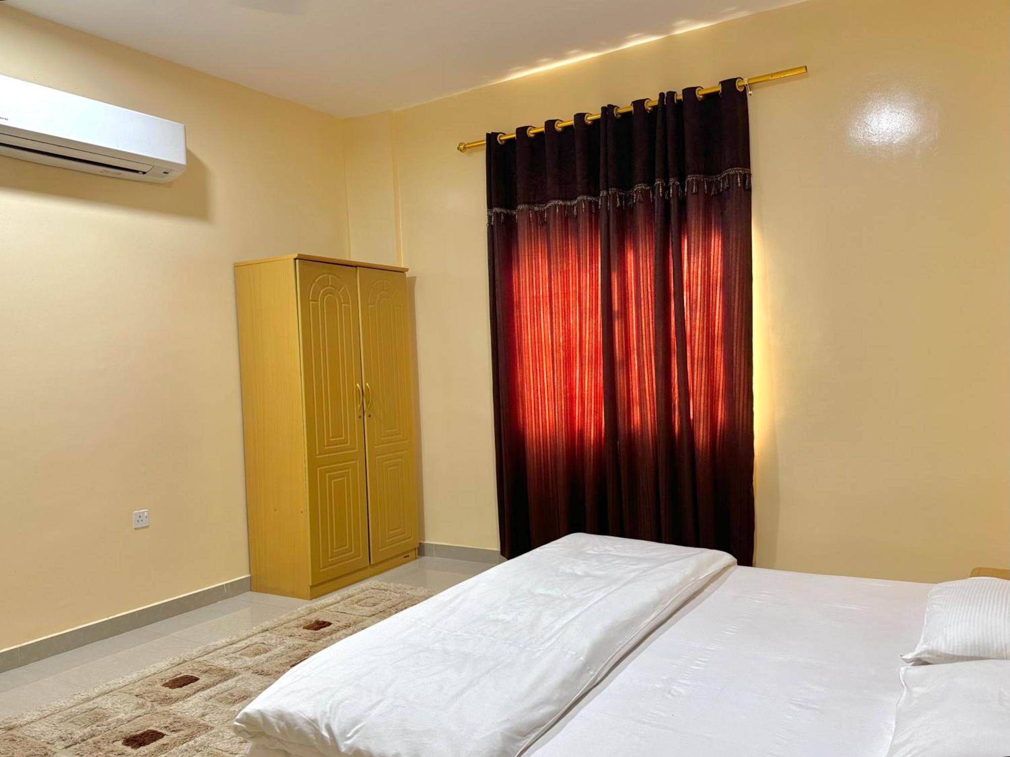 Luluat Al Afia Hotel Apartments Súr Exteriér fotografie