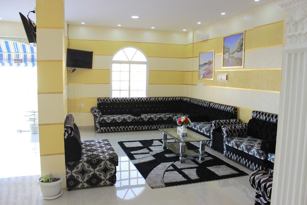 Luluat Al Afia Hotel Apartments Súr Exteriér fotografie